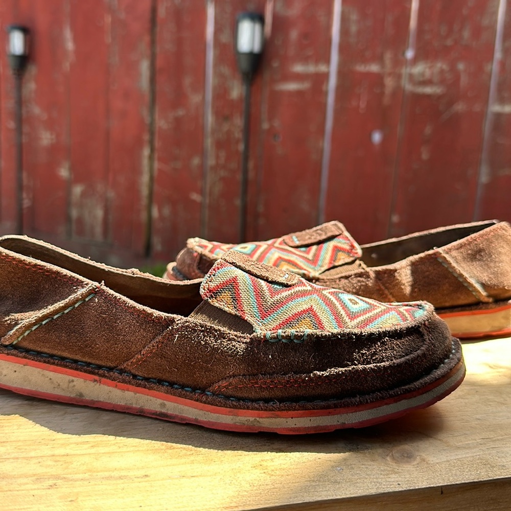 Ariat